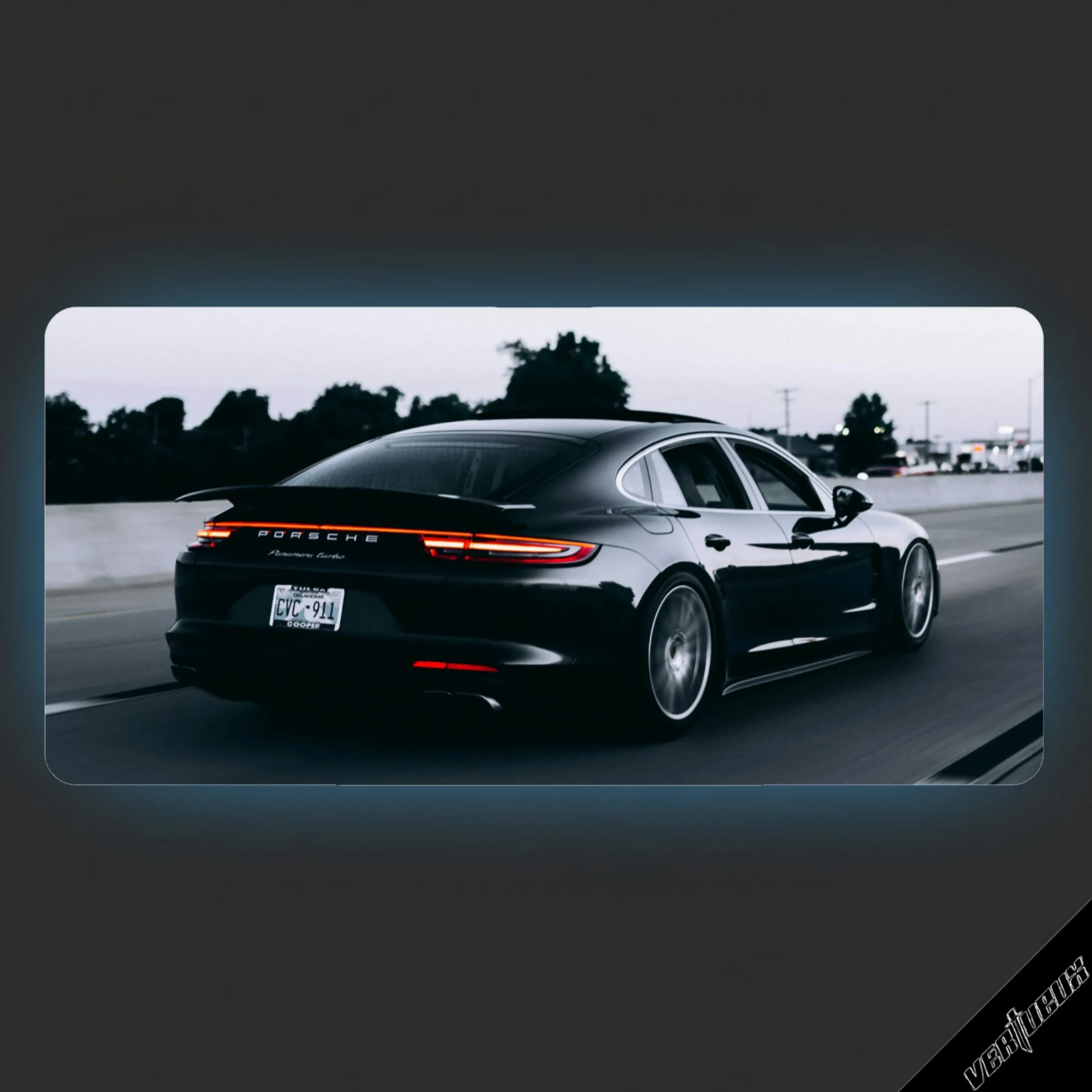 Car Furmark, 70x30 / 90x40 Mousepad