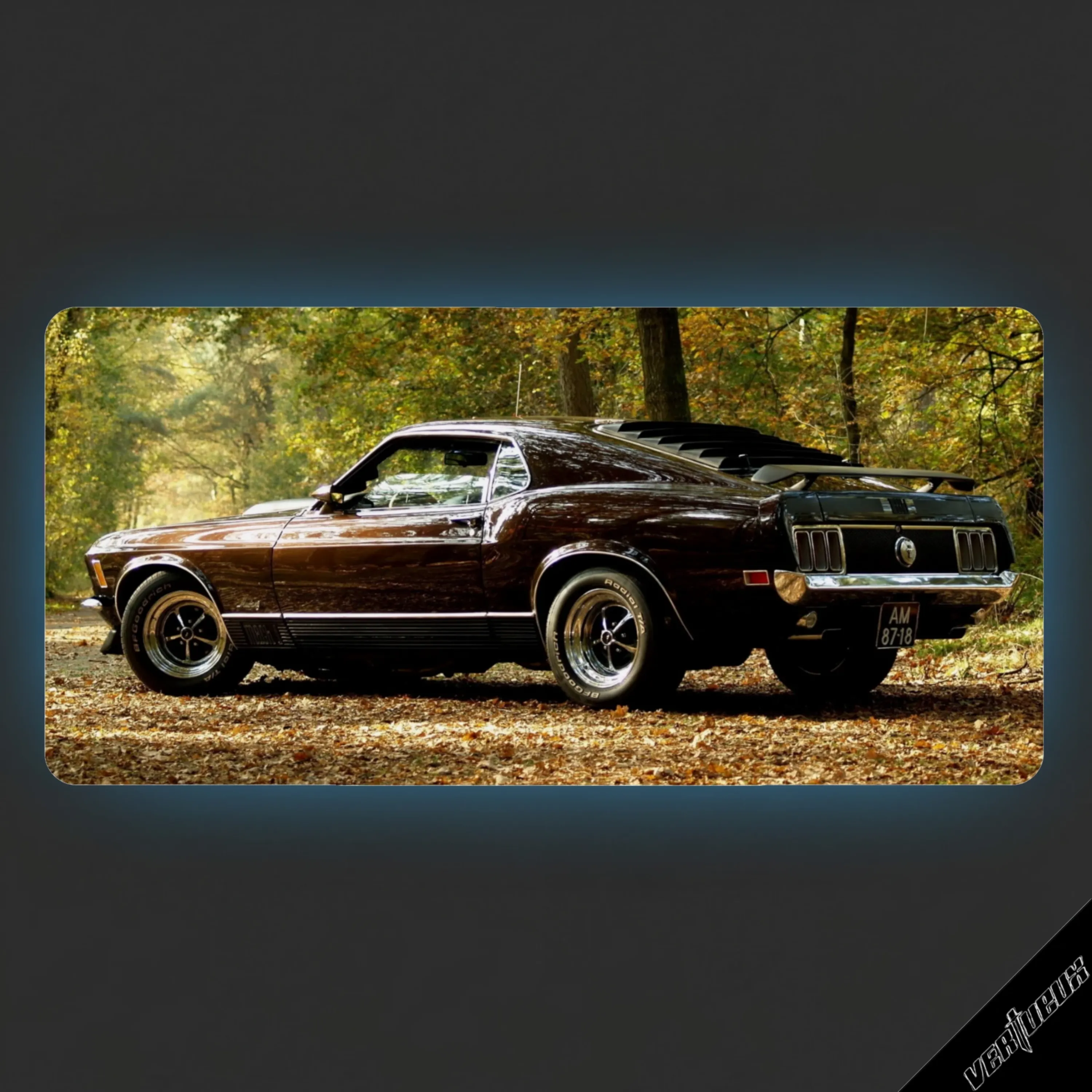 Car Vireo, 70x30 / 90x40 Mousepad