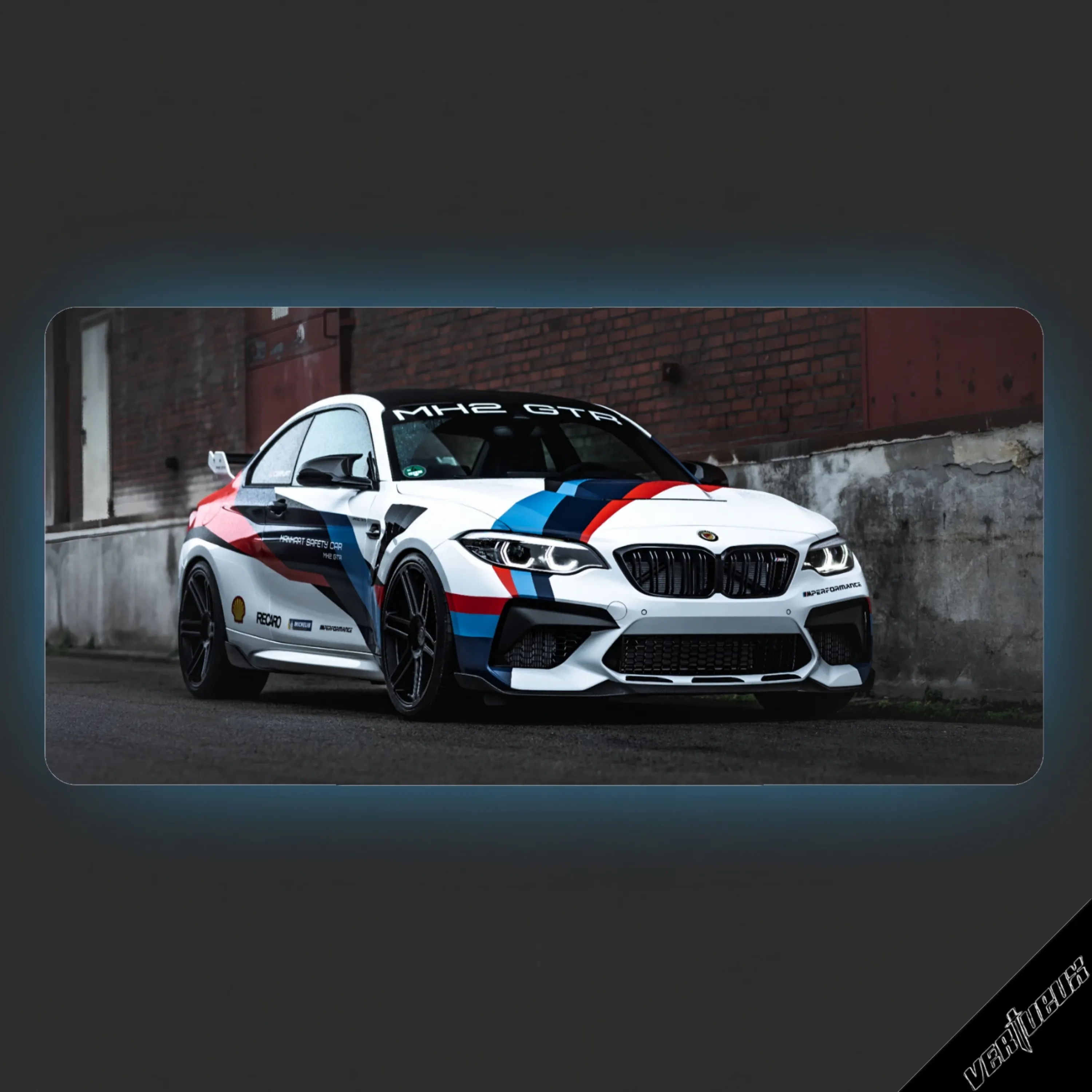 Car Worms, 70x30 / 90x40 Mousepad